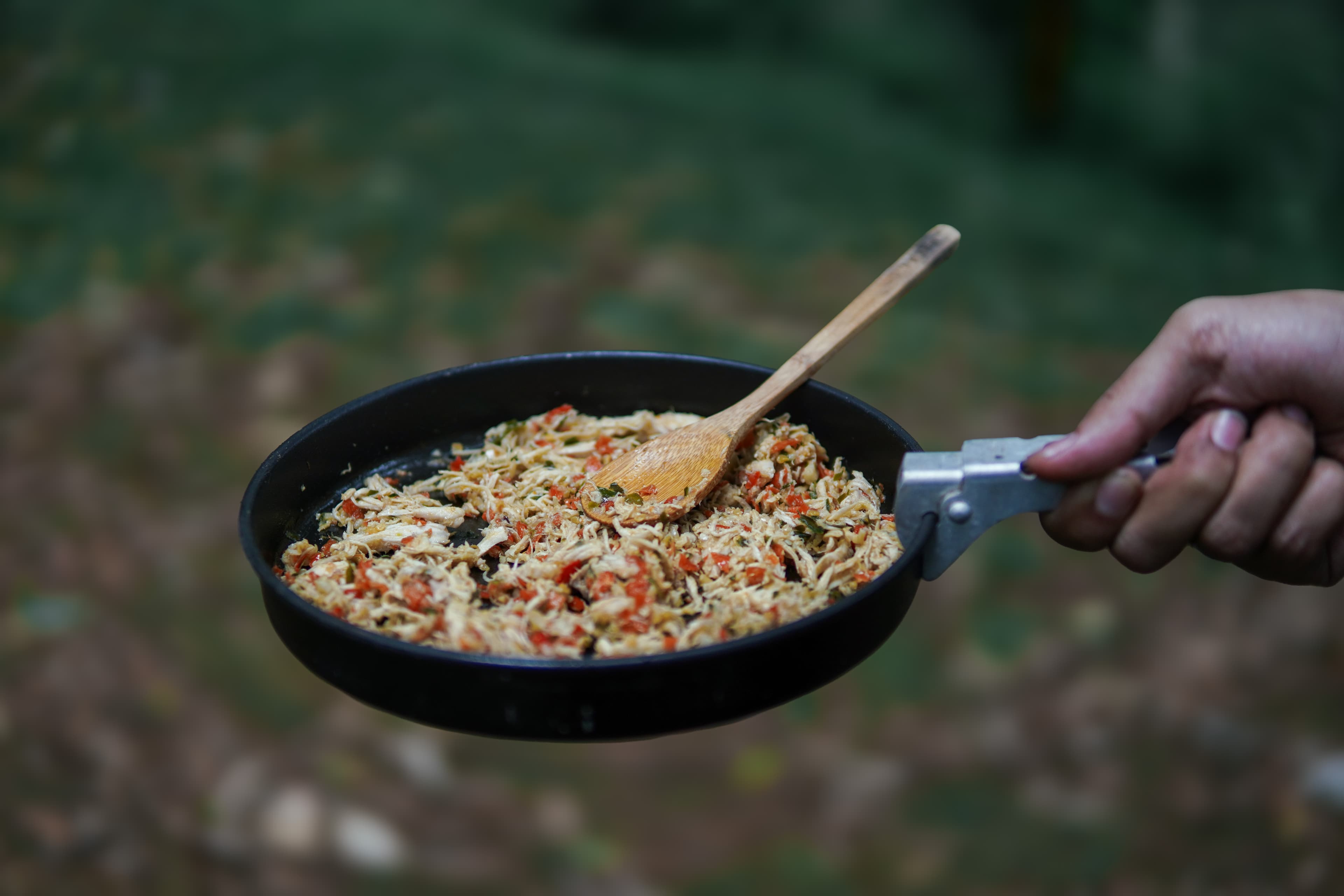 Makanan Siap Saji di Kemah